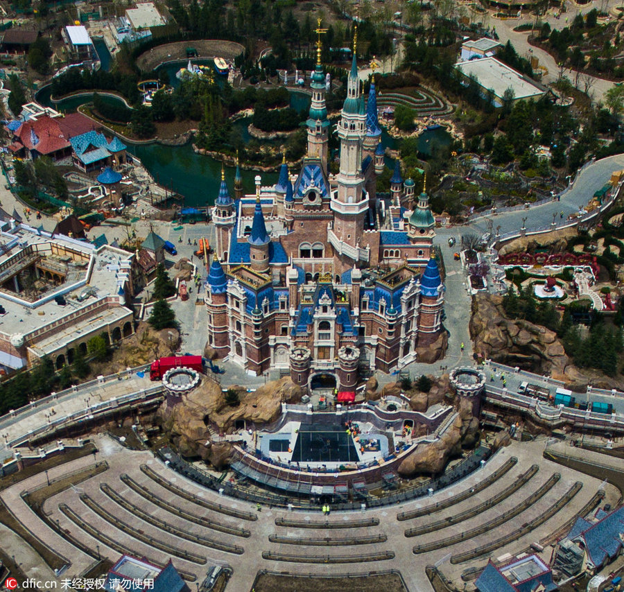 Aerial images show splendid view of Shanghai Disneyland