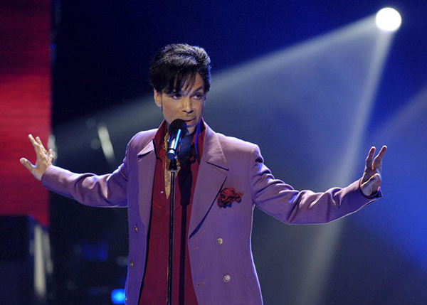 'Purple Rain' superstar Prince, 57, dies at US studio complex