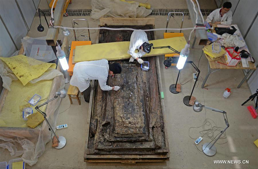 Excavations of Haihunhou's coffin enter later cleaning up phase