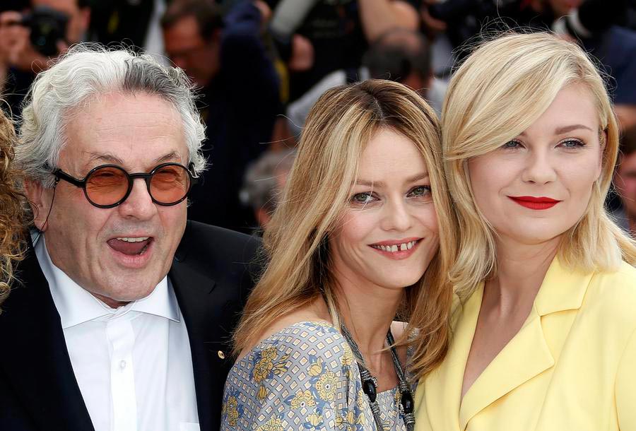 Jury members pose in Cannes