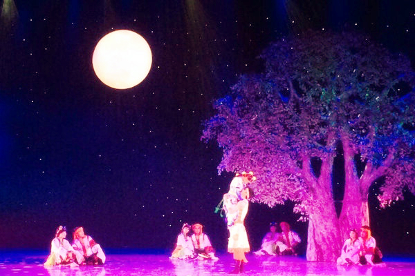 Dance dramatizes romantic verse of Tsangyang Gyatso