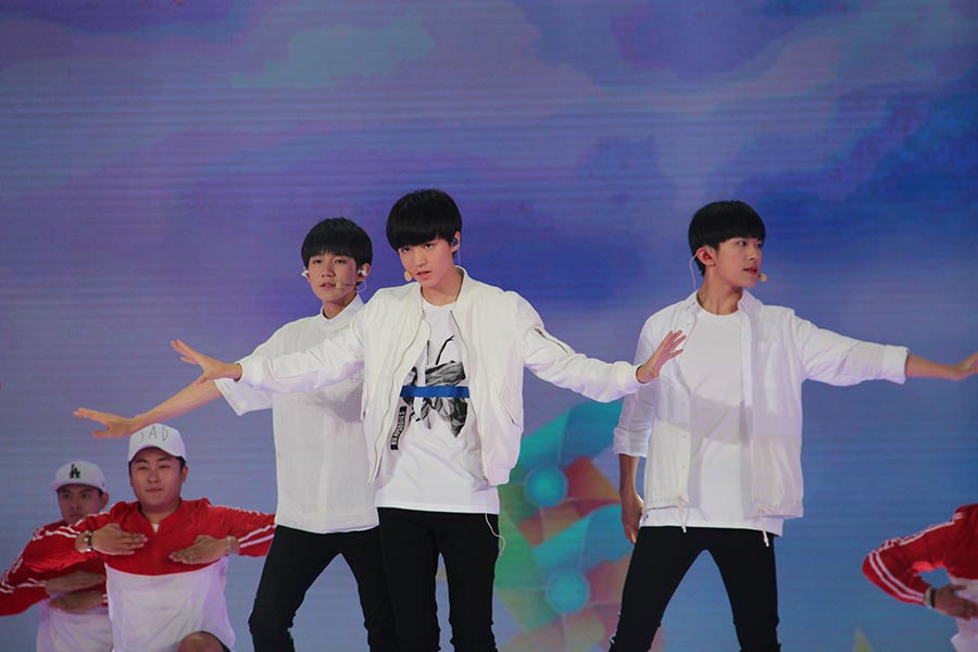 TFBOYS turn 'Great Dreamer' a reality for fans