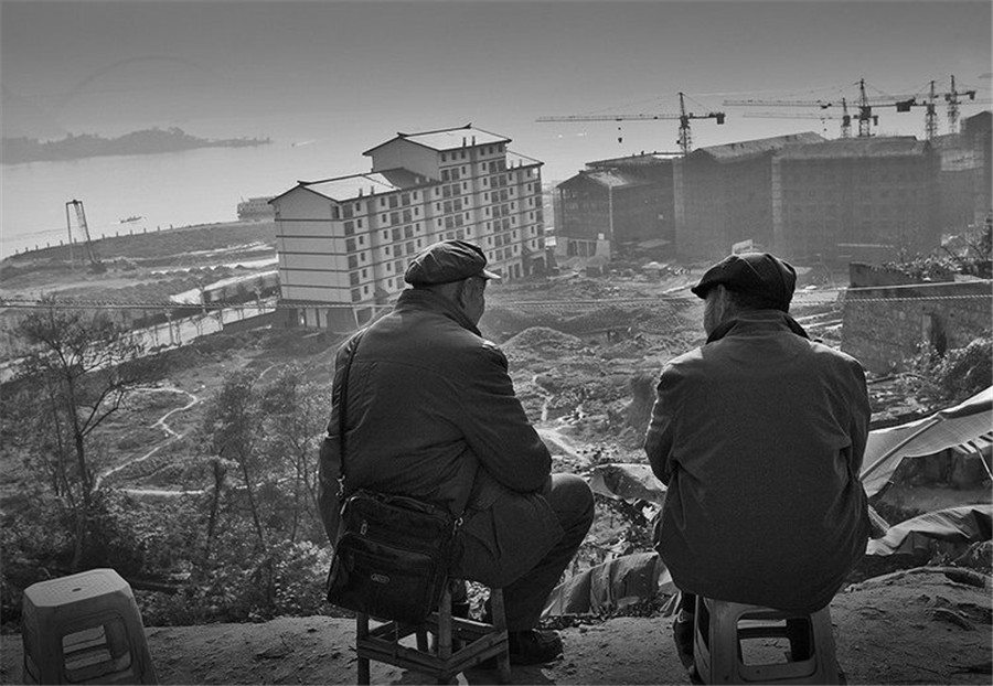 Photographer captures life along the Yangtze River in post-Three Gorges era