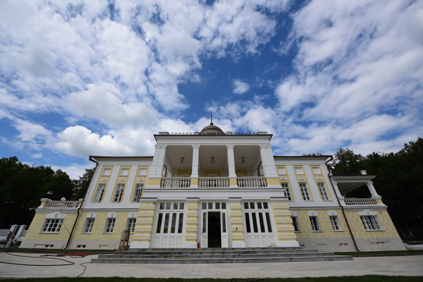 Exhibition hall on the site of the 6th National Congress of CPC opened in Moscow