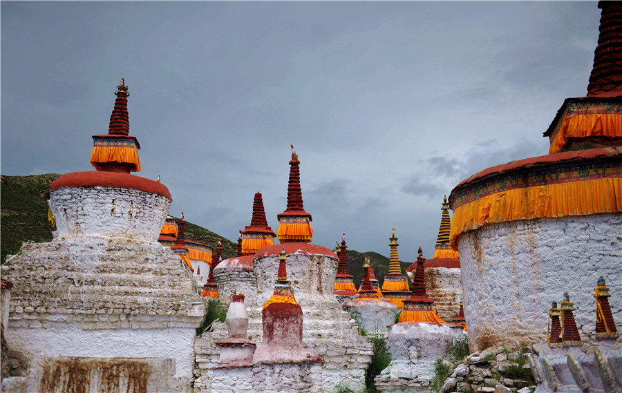 Magnificent Summer Monastery in SW China's Tibet