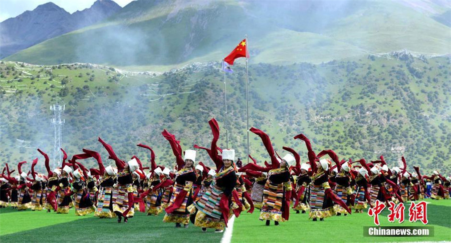 Tourism and cultural festival held in SW China’s Tibet