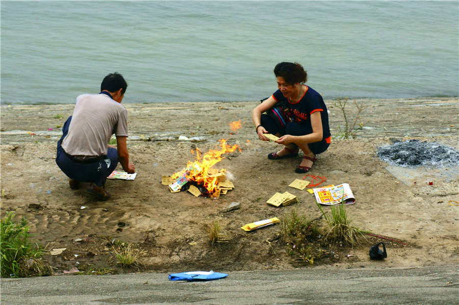 Culture Insider: China's Ghost Festival