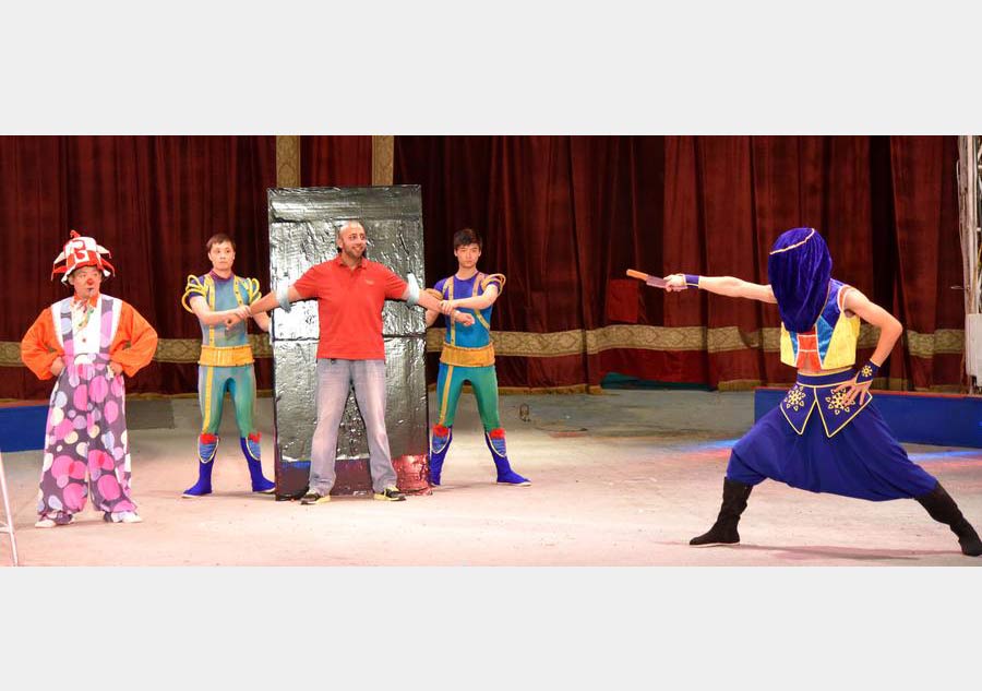 Chinese Acrobatic Troupe presents shows in Saudi Arabia