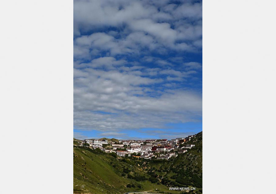 Lamas attend sutra debate at Ganden Monastery in Lhasa