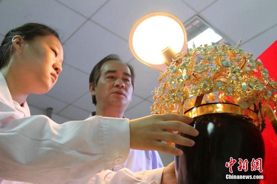 Crown of Empress Xiao of Sui Dynasty revealed