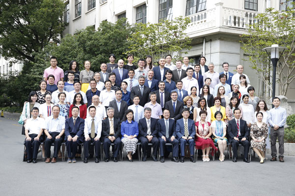 Autumn Seminar for young sinologists kicks off in Shanghai