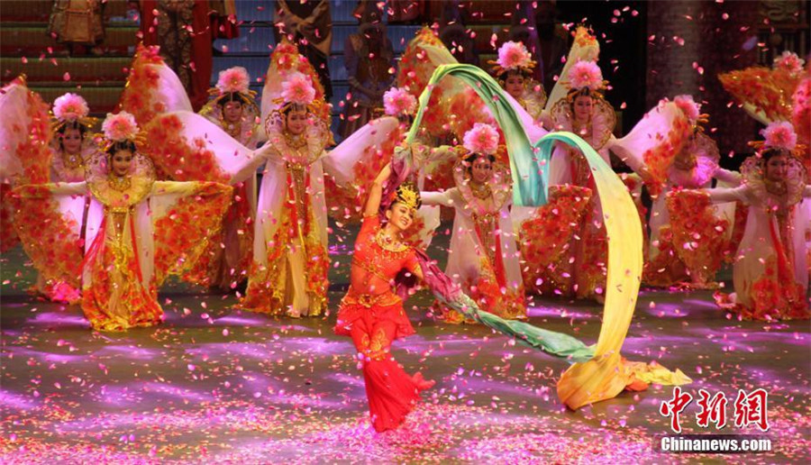 Silk Road themed dance drama debuts in NW China's Gansu