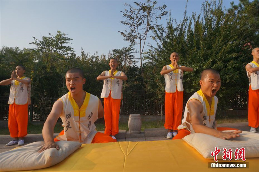 11th Zhengzhou International Shaolin Kung Fu Festival kicks off in C China