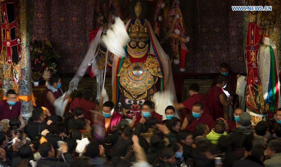 Tibetans celebrate Fairy's Day