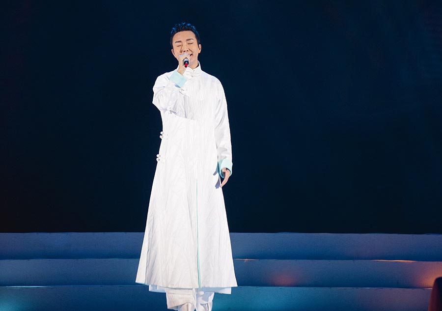 Chinese singer Li Yugang kicks off 10th anniversary tour