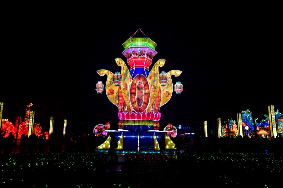 Lanterns lit up to celebrate Spring Festival