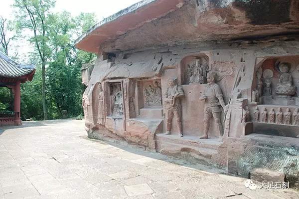 Statues of clairvoyance and clairaudience uncovered in Dazu Rock Carvings