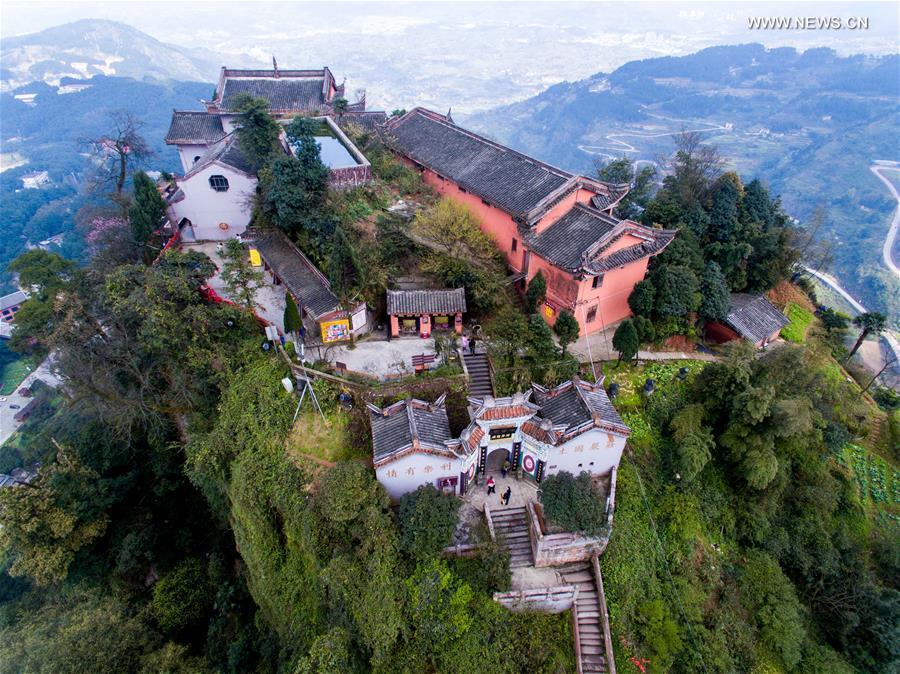 Ancient Jingyin Temple built on cliff in Chongqing