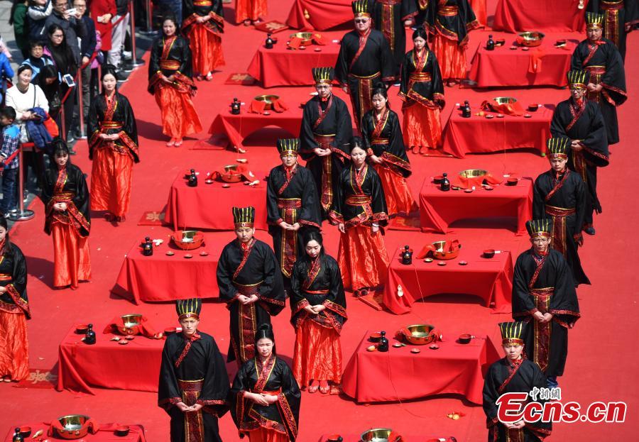 Han style group wedding held in Anhui