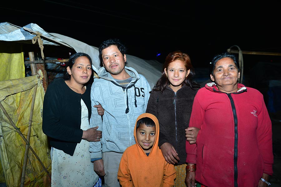 25-year-old student takes photos for quake-hit Nepalese families