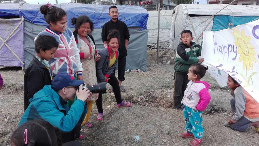 25-year-old student takes photos for quake-hit Nepalese families