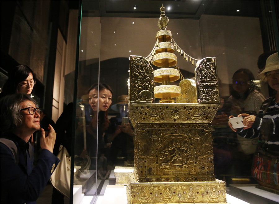 Hundreds of relics on display at Capital Museum in Beijing