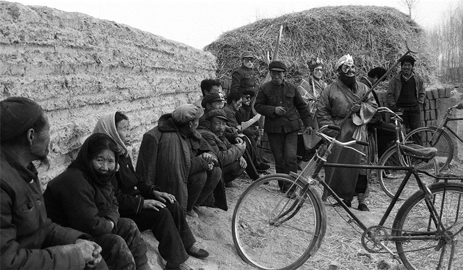 Photographer captures life on Loess Plateau in Gansu