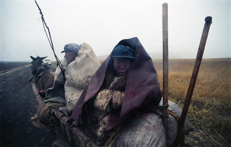 Photographer captures life on Loess Plateau in Gansu