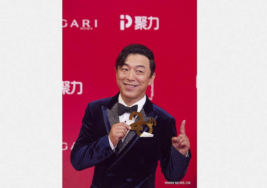 Stars dazzle at awarding ceremony of Shanghai Int'l Film Festival