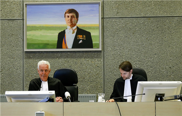 Dutch court hears suit over stolen Buddha