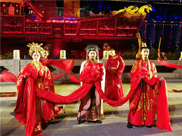 Performance of 'Liu Bei's Wedding' staged in Jingzhou