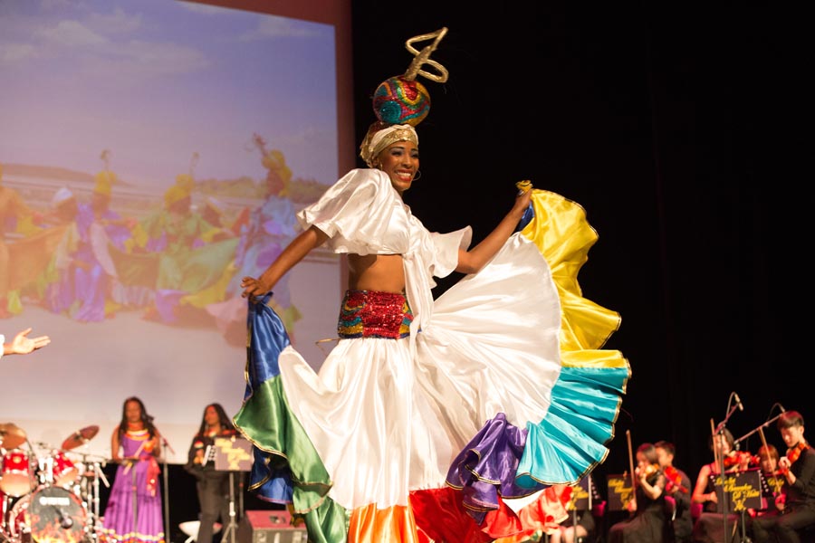 Haitian folk dance troupe holds debut show in Beijing