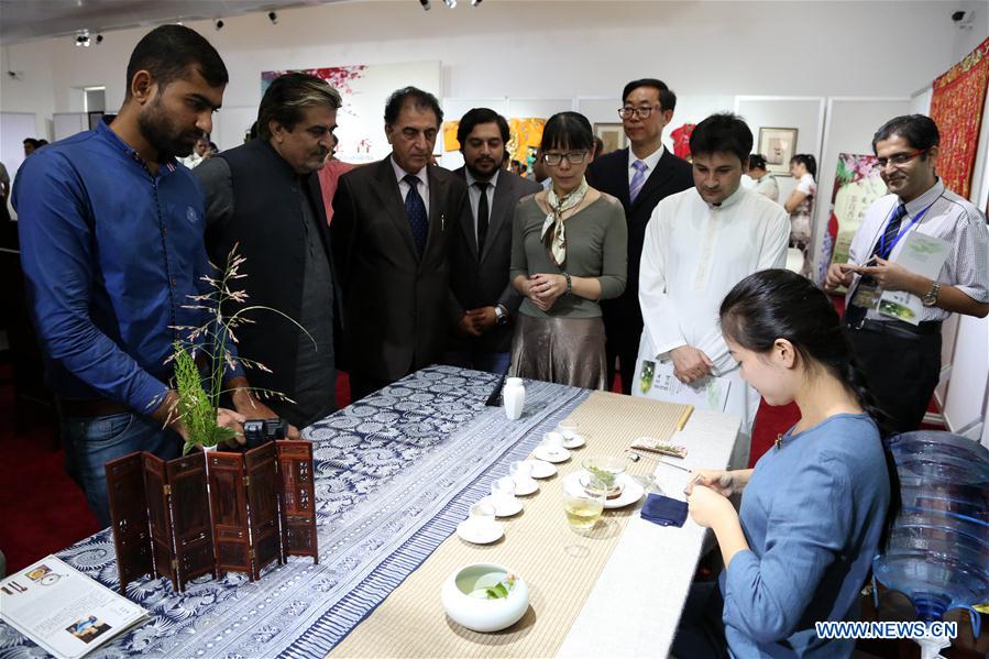 Chinese exhibition of tea, silk and porcelain held in Pakistan