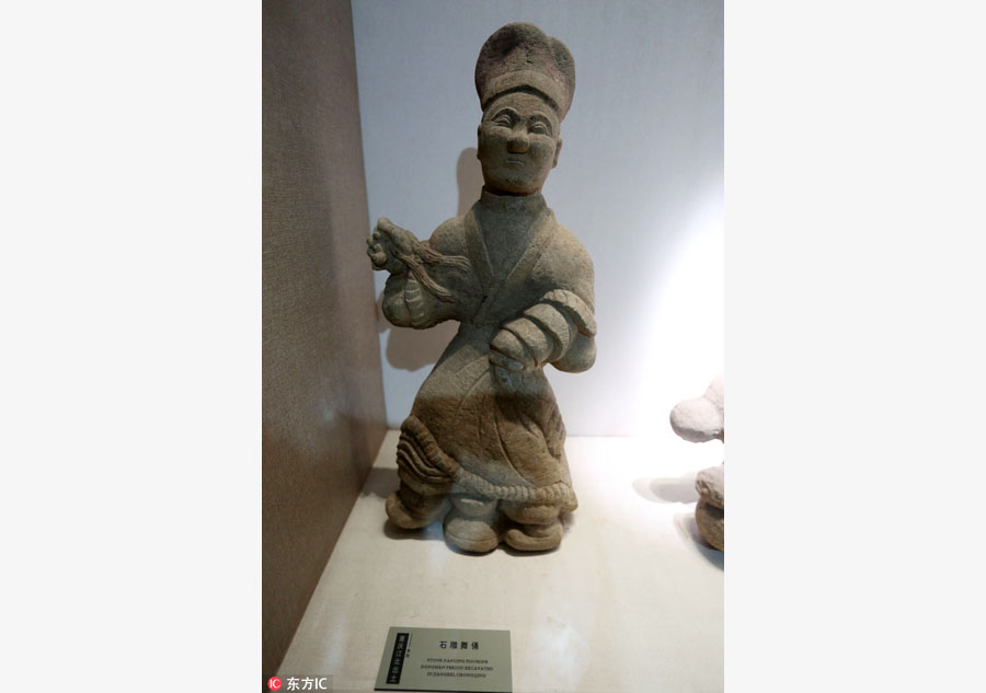 Sculptures show ancient techniques in Chongqing