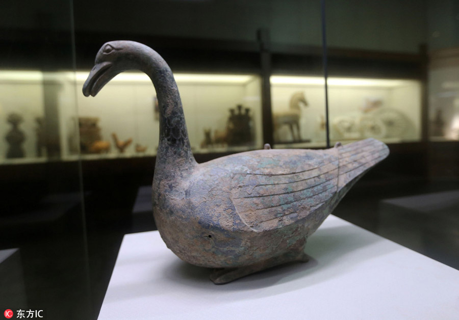 Sculptures show ancient techniques in Chongqing