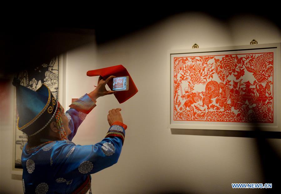 Traditional Chinese papercutting exhibition held in Beijing