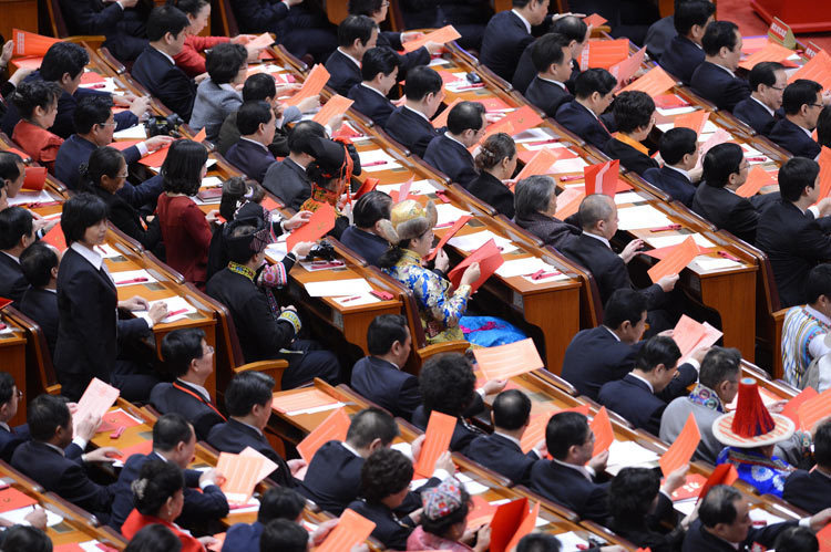 图：中国共产党第十八次全国代表大会闭幕会在北京人民大会堂举行