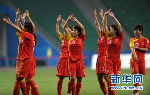 女足小组赛：中国10-1约旦[组图]