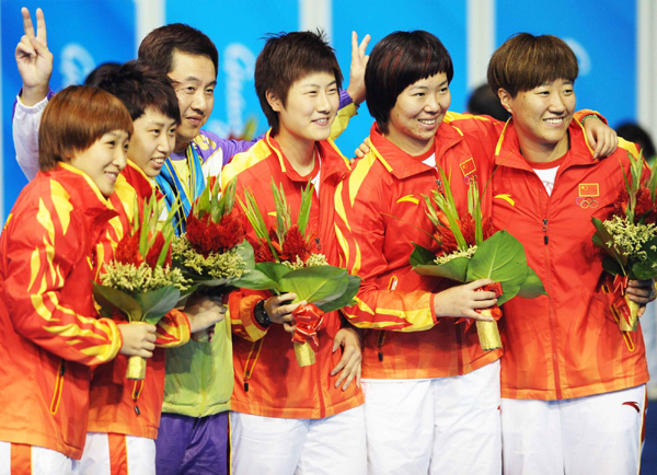 乒乓球:中国男女队分获团体冠军