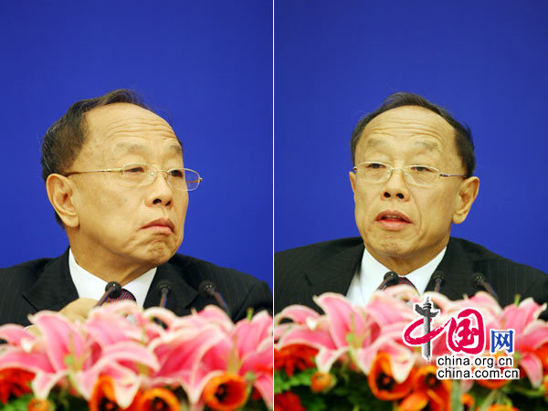 十一届全国人大三次会议新闻发布会召开