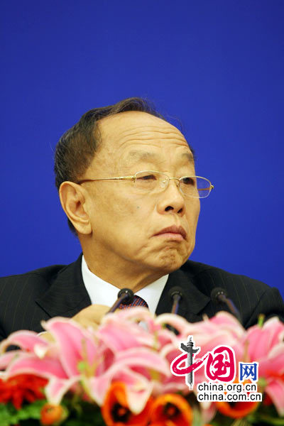 十一届全国人大三次会议新闻发布会召开