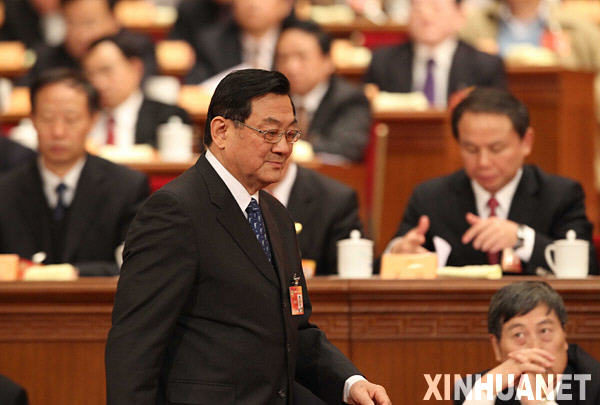 全国政协十一届三次会议举行第三次全体会议