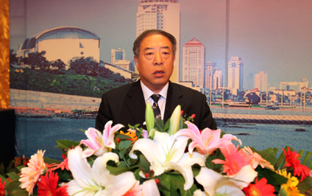 第六届网络媒体山东行采访团抵达烟台