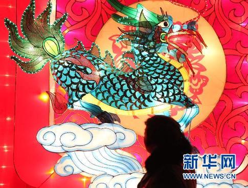 “秦淮灯火甲天下”：秦淮国际灯会开灯