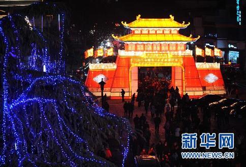 “秦淮灯火甲天下”：秦淮国际灯会开灯