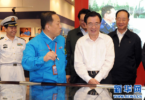 贺国强:争当加快转变经济发展方式的排头兵