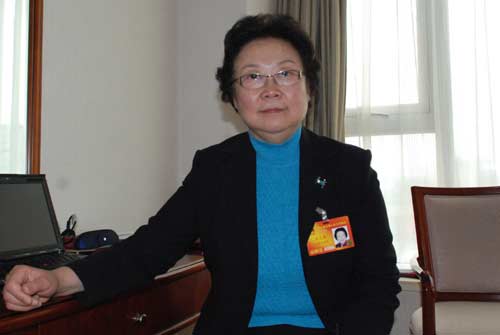 朱天慧代表:高考分批次录取应取消