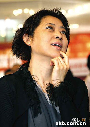 倪萍回应网上质疑:相信投反对票的人也爱国