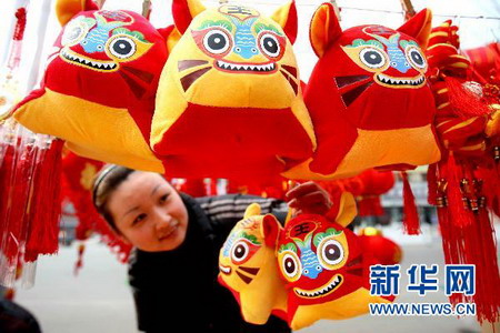 2011两会观察：五大视角看开局