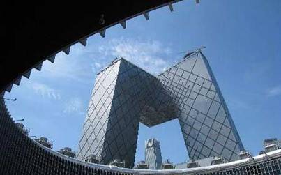政协委员批城市建筑:非洋不取 千城一面